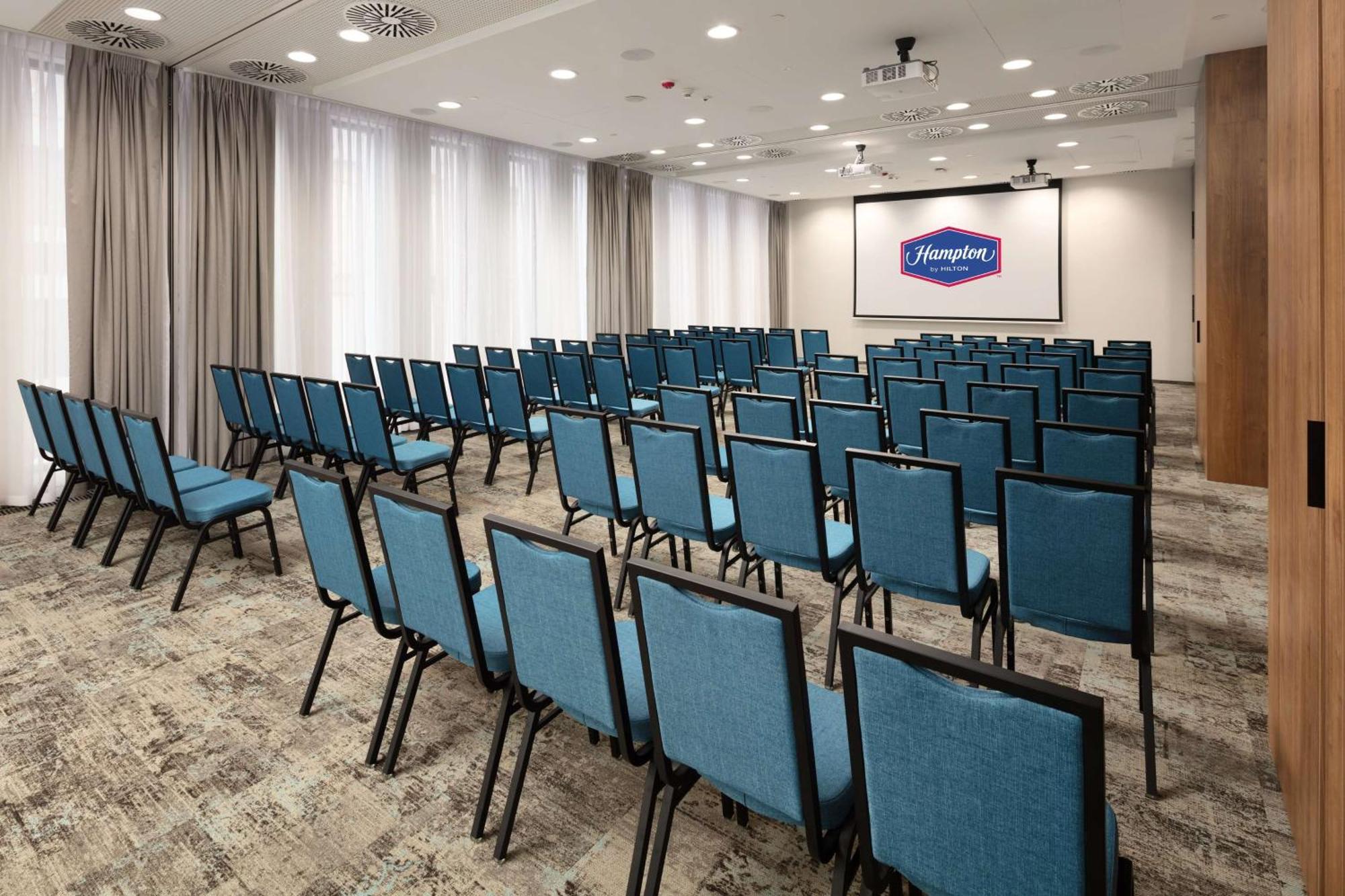 Hampton By Hilton Lodz City Center Exterior foto